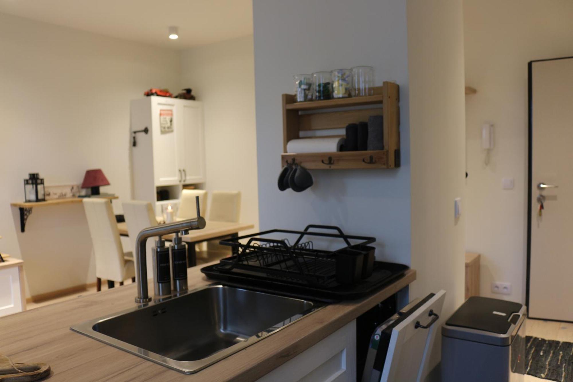 Relax&Comfort New Waw 50 Sqm With Terrace, Garden, Free Parking And Ac وارسو المظهر الخارجي الصورة
