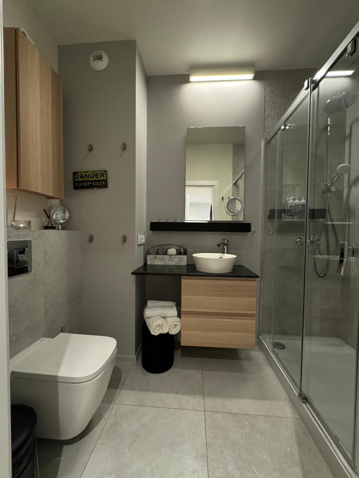 Relax&Comfort New Waw 50 Sqm With Terrace, Garden, Free Parking And Ac وارسو المظهر الخارجي الصورة